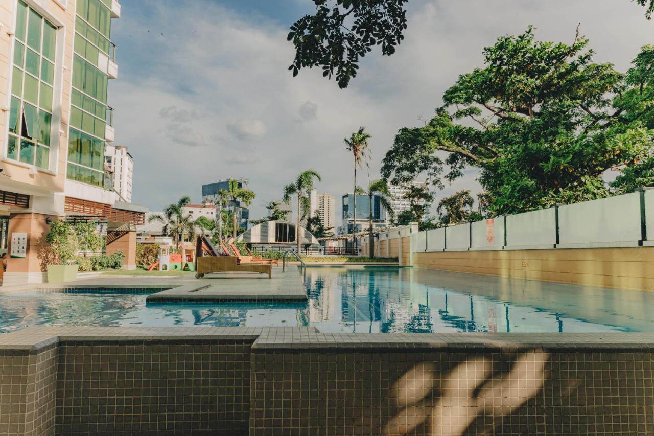 Ayala Mall 10Mins Walk Cebu City Apartment & Pool Екстериор снимка